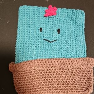 Crochet Cactus Sleeve